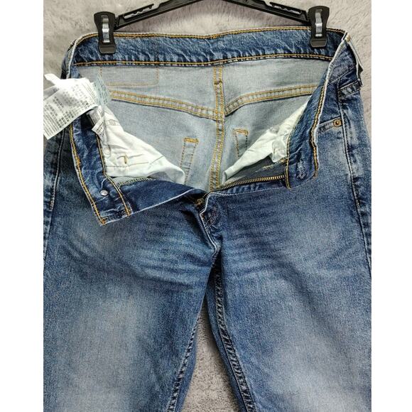 Levi Strauss & Co. Mens Medium Blue Wash Denim Jeans Pants 30x30 Straight Leg - Picture 8 of 8